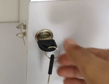 Tips Instalasi & Pemasangan Kunci Pintu Lemari Geser